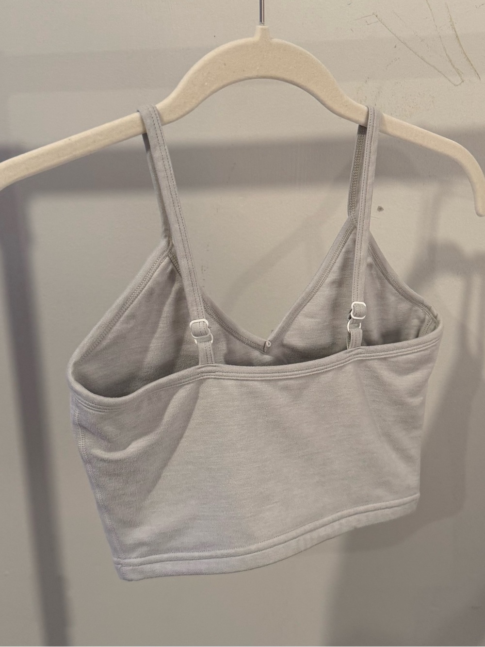 SET Active Light Gray FormCloud Cropped Tank Top - Picture 2 of 5